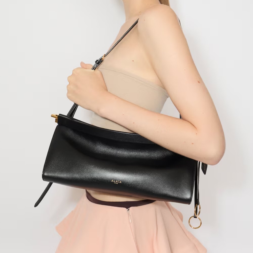 Alaia Medium Le Click Bag (Black)